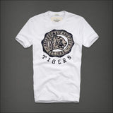 New Women's Short Sleeved T-shirt with Letters on The Deer S