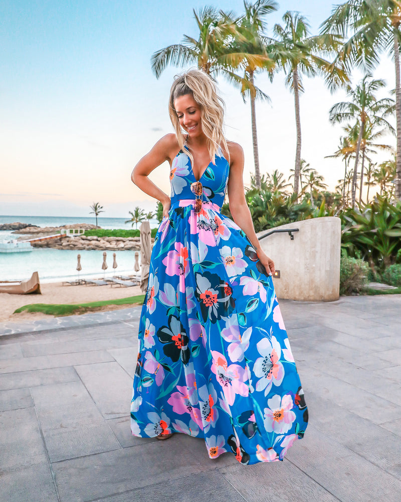 Women Dress Summer Hot Girl Halter Dress