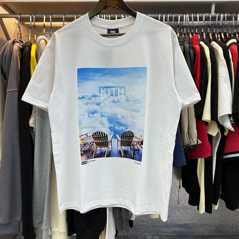 Kith T-Shirt KITH New York Store Defines The Life That The Sky Clouds Yearn For